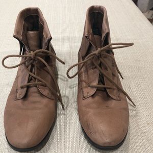 Steve Madden Boots Size 9.5